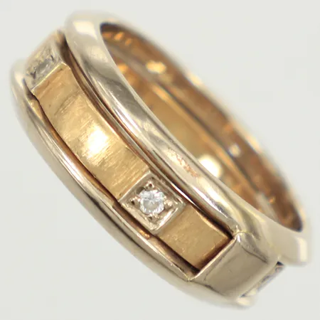 Ring, vita stenar, stl 17½, bredd 7,2mm, 14K  Vikt: 7,7 g