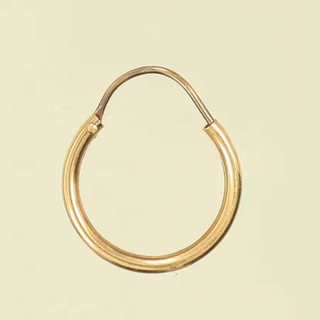 Udda örhänge, Ø10mm, bredd 1,4mm, 14K  Vikt: 0,4 g