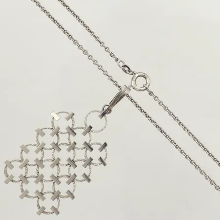 Kedja Ankar, längd 60,5cm, bredd 1,8mm, hänge 55mm inklusive ögla, bredd 27,5mm, Kollmar & Jourdan, 925/1000 silver Vikt: 11,7 g