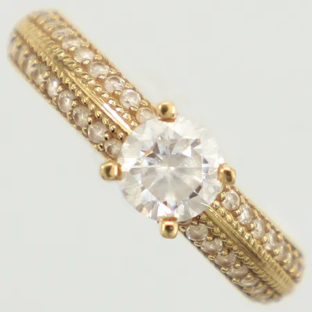 Ring vita stenar, stl 16, bredd 5,3mm, 18K Vikt: 2,3 g