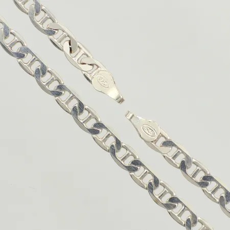 Kedja, längd 49cm, bredd 4,2mm, saknar lås, 925/1000 silver  Vikt: 11,9 g