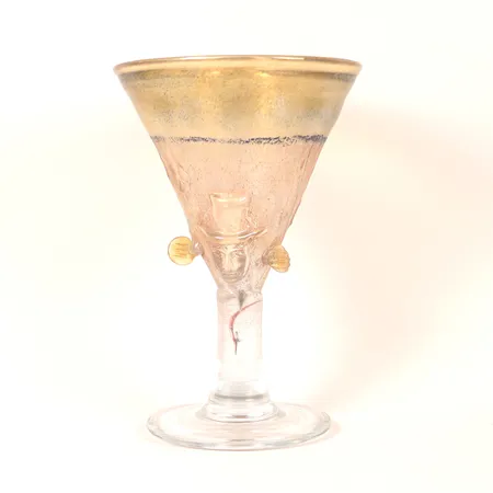 Pokal, Bertil Vallien för Kosta Boda, färgad glasmassa med dekor i relief, unik, signerad, numrerad 5996, höjd ca 33cm, Skickas med postpaket.