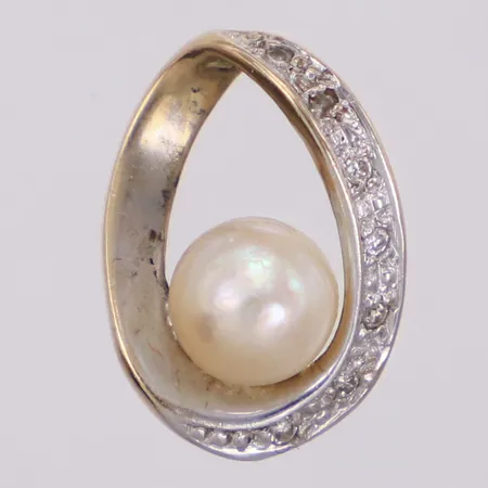 Hänge med odlad saltvattenspärla samt diamanter 7xca0,005ct, vitguld, 18K Vikt: 1,6 g