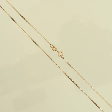 Halskedja, venezia, längd 51,5cm, bredd 1mm, skeva länkdelar, 18K, 3,1g Vikt: 3,1 g