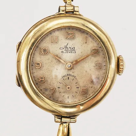 Damur Avia, boett i 14K, manuell, ca 24mm, boettnr 168144, guldarmband 18K, gravyr, defekt, behov av service, skadad urtavla och plexiglas, bruttovikt 15,7g