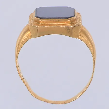 Klackring, hematit, stl 21½, skev skena, Juvelfabriken, 18K Vikt: 6,5 g