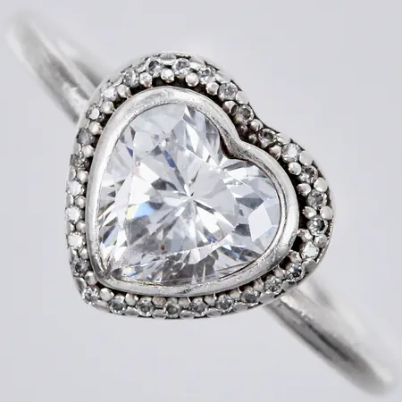 Ring, Hjärta med vita stenar, Pandora, stl: 17, bredd: ca 1-9mm, 925/1000, silver Vikt: 2,6 g
