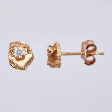 Ett par örhängen med vita stenar, Ø ca 6mm, 18K  Vikt: 1 g