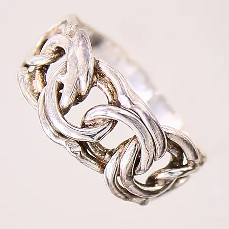 Ring Bismarck, stl 16¾, bredd 2-8mm, silver 925/1000 Vikt: 2,8 g