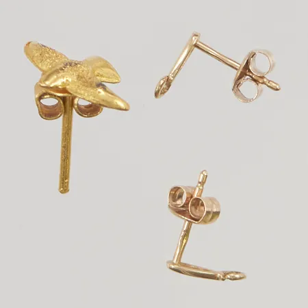 3 Örhängen, udda/defekta, 18K, 1,4g.