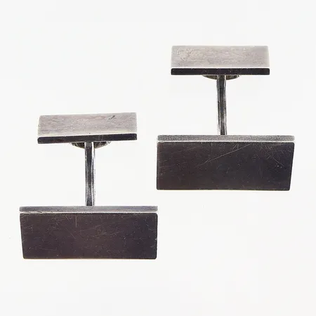 Ett par manschettknappar Wiwen Nilsson, 22x12mm, A.N, Lund 1960, sterling, Sweden, smärre repor förekommer, silver 925/1000. Vikt: 15,2 g