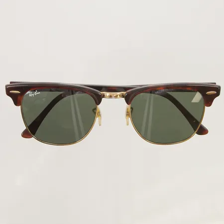 Solglasögon Ray Ban Clubmaster RB3016, i slitet fodral