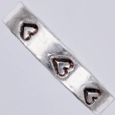 Ring Hjärtan, stl ca 17¼, bredd ca 4mm, 925/1000 silver  Vikt: 3,6 g