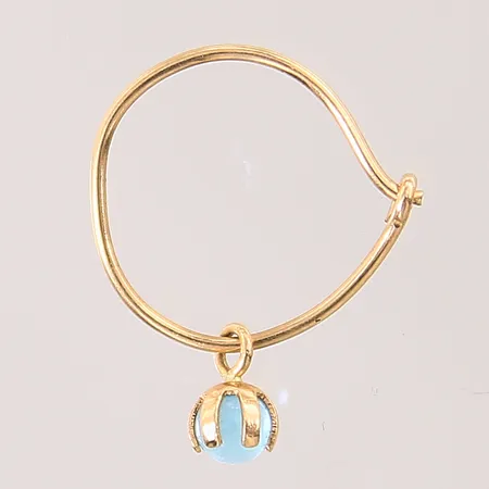 Udda örhänge med grön sten, Ø12mm, 18K  Vikt: 0,3 g