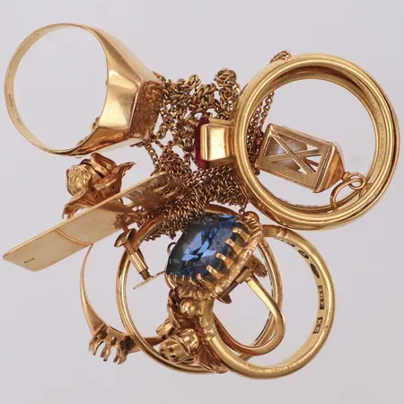 Diverse guld, med stenar, defekt, 18K  Vikt: 38,8 g