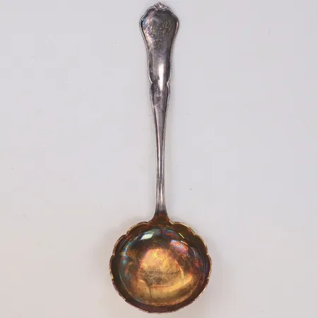 Uppläggningssked, längd 19cm, delvis förgylld, Finland, gravyr, silver 813/1000 Vikt: 50 g