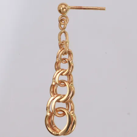 Udda örhänge, Bismarck, längd 33mm, saknar snurrebuss, 18K Vikt: 1,6 g