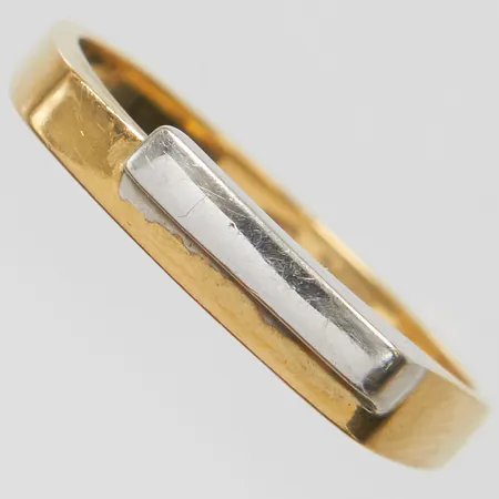 Ring, Ø18, bredd: 2-3,6mm, tvåfärgad, 18K Vikt: 3,4 g