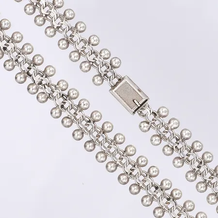 Collier, längd 40, bredd 13mm, silver 830/1000 Vikt: 25 g