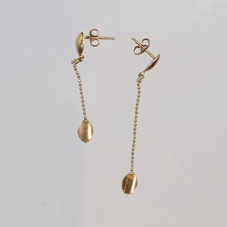 Udda örhängen, 35mm, defekt, 18K Vikt: 1,3 g