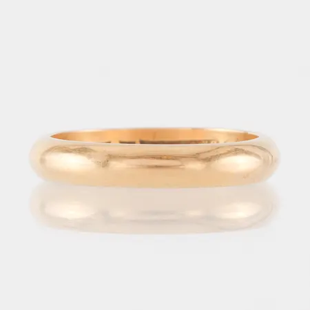 Ring med gravyr, 20k. Vikt: 5,8 g