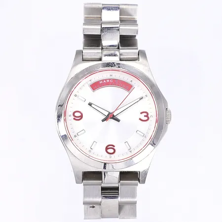 Damur Marc Jacobs, ref nr: MBM 3161, stål, inga tillbehör, i behov av batteribyte