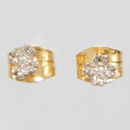 Örhängen med diamanter 2 x ca.0,0025ct, 18K Vikt: 0,6 g