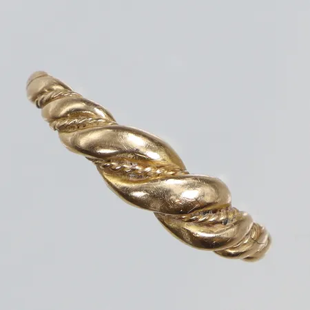 Ring, stl 21¼, bredd 2-6mm, 18K  Vikt: 6,4 g