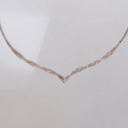 Collier, längd 43cm, bredd 1,9-4,3mm, silver 925/1000 Vikt: 3,9 g