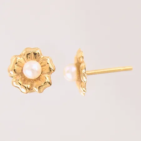 Ett par örhängen med odlade pärlor, Ø8mm, ett stopp saknas, 18K  Vikt: 0,9 g