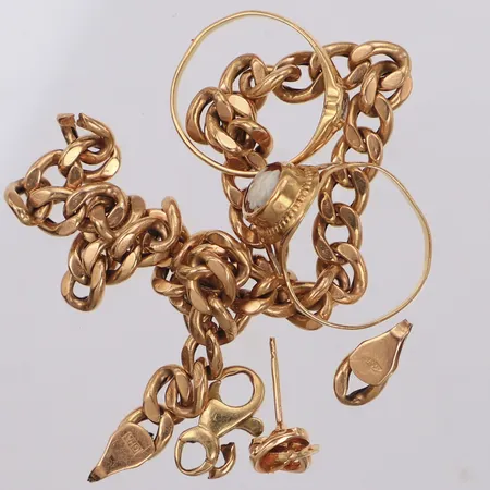 Diverse guld, med sten, defekt, 18K  Vikt: 10,1 g