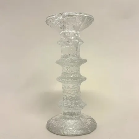 Ljusstake, Festivo, Iittala, Timo Sarpaneva, höjd 18cm, klarglas, signerad TS Skickas med paket.