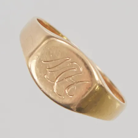 Klackring, Ø21, bredd: 3,4-9,7mm, gravyr, 18K, 6,7g.