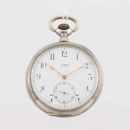 Fickur Björn Grand Prix 1900,urtavlan märkt G.H Hagen Elverum, tickar igång men ej funktionstestat, diameter ca 5 cm,silver. Vikt: 0 g