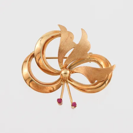 Brosch med stenar, bredd ca 40 mm, 18k. Vikt: 6,7 g