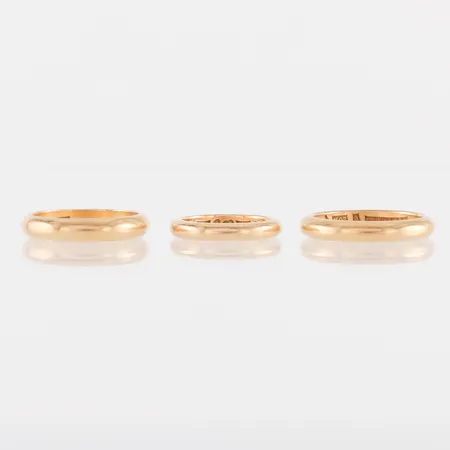 Ringar 3 st med gravyrer, 20k. Vikt: 16,8 g