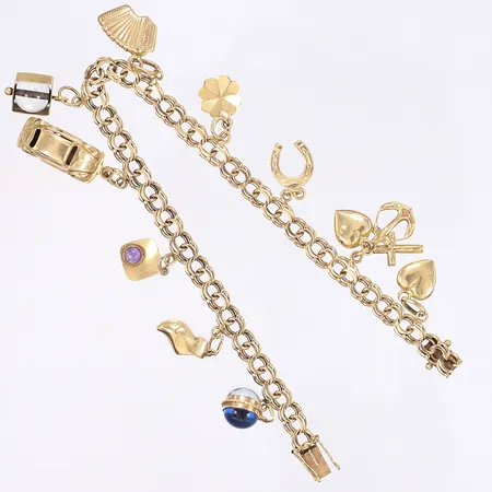 Armband med 10 hängen, varav tre med stenar, armbandet tillverkat i Stockholm 1961, enstaka bucklor, längd 21cm, 18K Vikt: 20,2 g