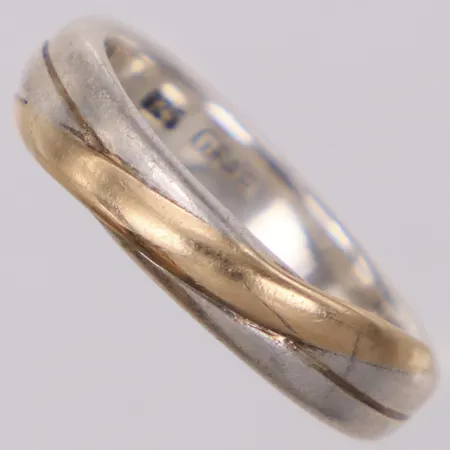 Ring, stl 18¾, bredd 4,3-5,3mm, delvis förgylld, repor, silver 925/1000 Vikt: 4,9 g