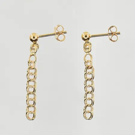 Ett par örhängen Bismarck, 27 mm, bredd 3 mm, 18K. Vikt: 1 g