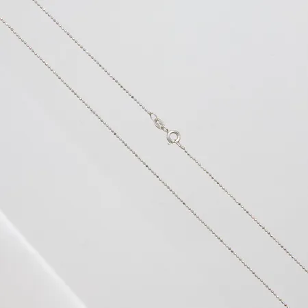 Kedja, fasetterad kullänk, längd: 45,7cm, bredd: 1mm, GHA, vitguld, 18K Vikt: 1,9 g