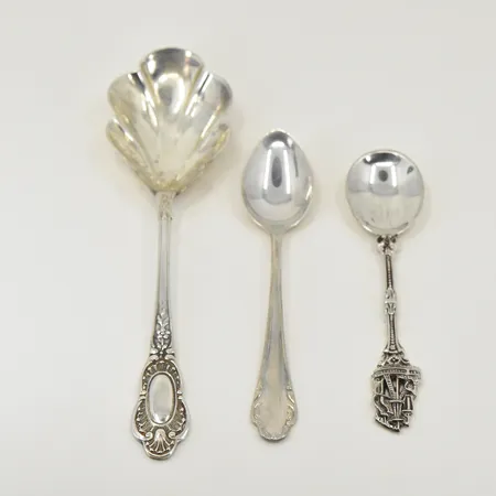 3 skedar, udda modeller, stämplade MEMA, GAB, längd 10-15 cm, 830/1000 silver. Vikt: 46,4 g