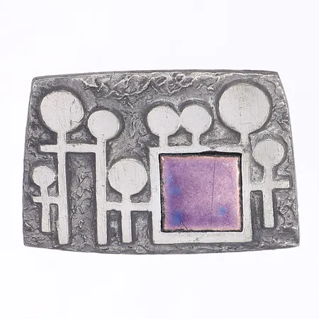 Brosch med violett emalj, ca 48x30mm, otydlig signatur, 1970-tal