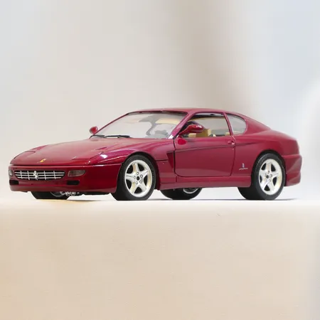 Modellbil Burago, Ferrari 456GT, Skala 1:18, längd 23cm, visst slitage, made in Italy, metall samt plast Skickas med paket.