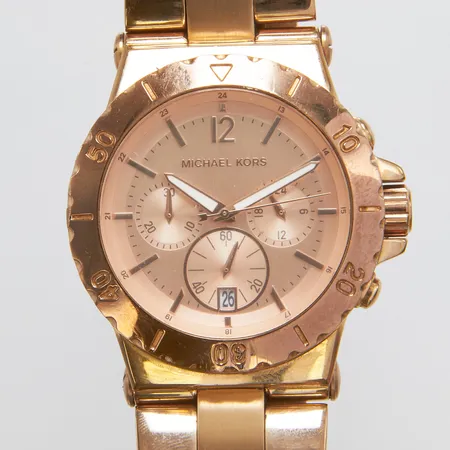 Armbandsur Michael Kors, stål, quartz, 41mm, refnr: MK-5314, boettnr: 251304, defekt kronograf, datum, stållänk, viklås, färgbortfall, etui, inga tillbehör.