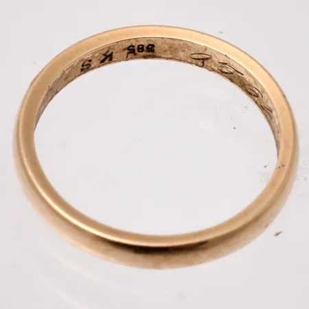 Defekt guld, 14K, vikt 4,22g.