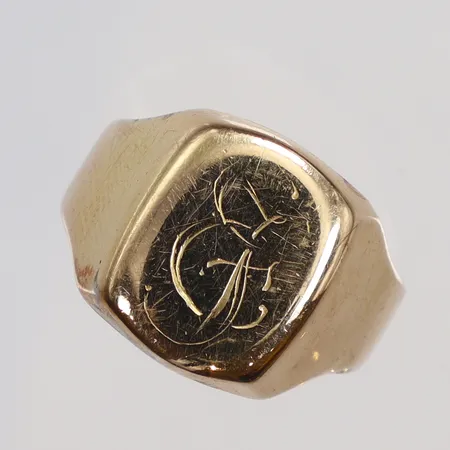 Klackring med monogram, stl 17, bredd 4-13mm, 18K Vikt: 6,7 g