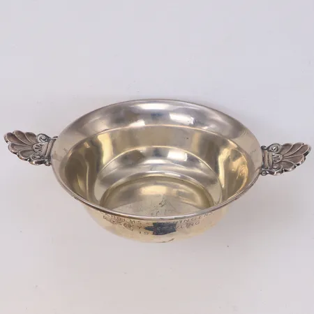 Skål, längd 15cm, höjd 3,5cm, Stockholm, år 1934, gravyr, buckla, silver 830/1000 Vikt: 75,6 g
