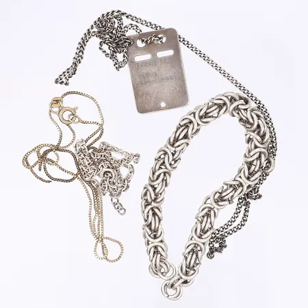 Diverse silver, defekt, silver 830-925/1000 Vikt: 40 g