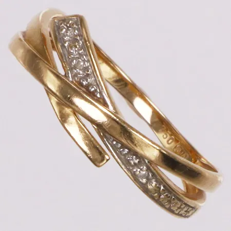 Ring, diamanter 3 x ca0,005ct, stl 17¾, bredd 1,8-6,5mm, Guldfynd, skev, 18K  Vikt: 2,1 g