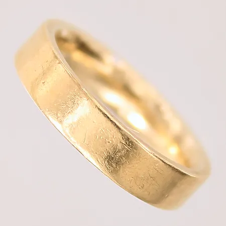 Ring, stl: 16, bredd: 4,1mm, 20K  Vikt: 6,7 g